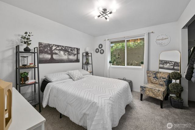 17 Conley Lane, Elma, WA 98541