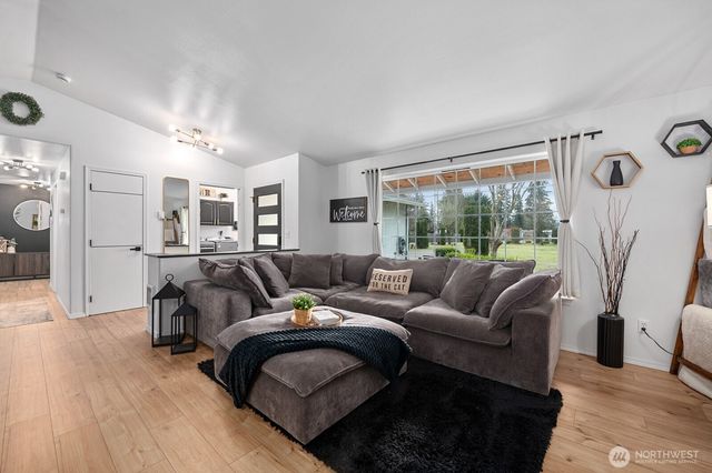 17 Conley Lane, Elma, WA 98541