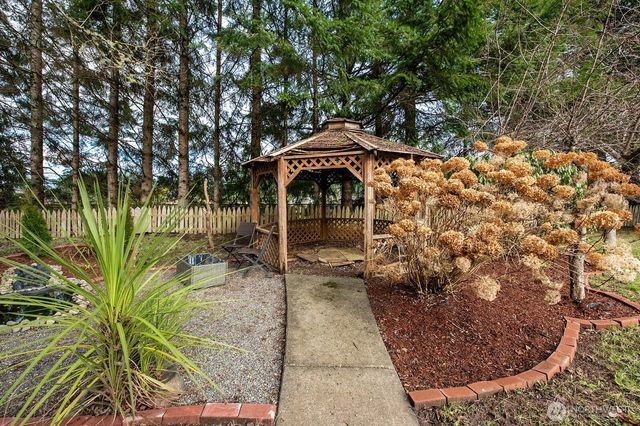 17 Conley Lane, Elma, WA 98541