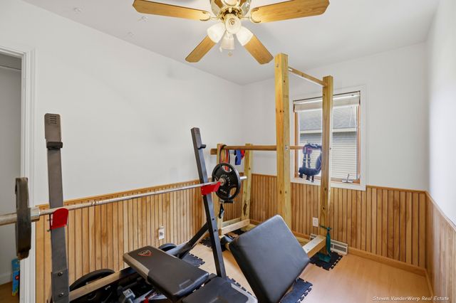 2306 James Avenue, Muskegon, MI 49442