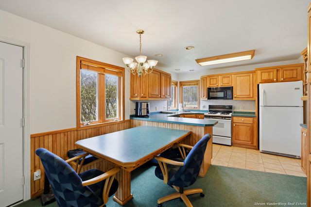 2306 James Avenue, Muskegon, MI 49442