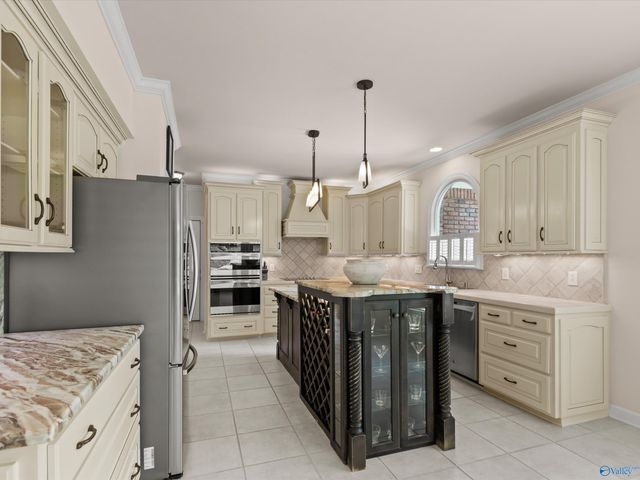 2734 Tammerack Lane SE, Huntsville, AL 35763