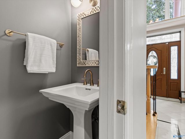 2734 Tammerack Lane SE, Huntsville, AL 35763