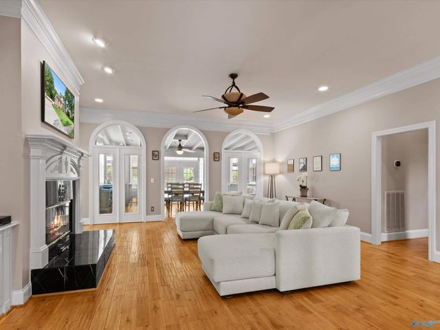 2734 Tammerack Lane SE, Huntsville, AL 35763