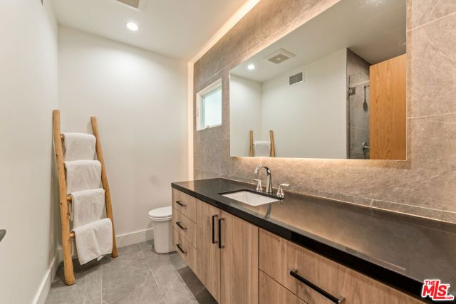 760 Westholme Avenue, Los Angeles, CA 90024