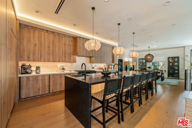 760 Westholme Avenue, Los Angeles, CA 90024