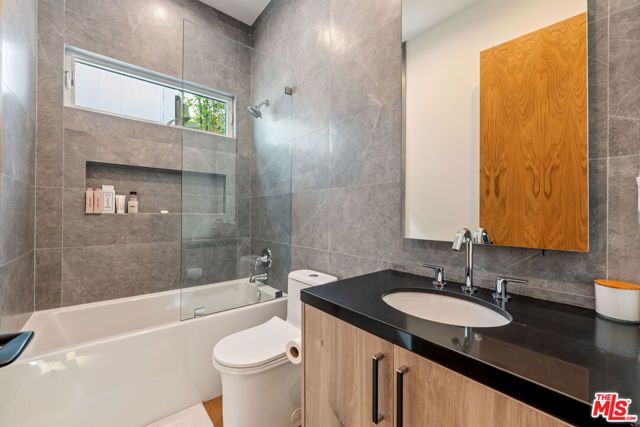 760 Westholme Avenue, Los Angeles, CA 90024