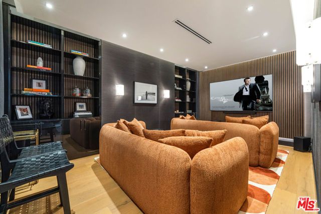 760 Westholme Avenue, Los Angeles, CA 90024