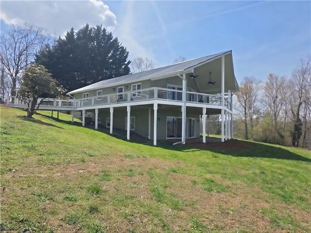 2684 Hidden Valley Road, Hiawassee, GA 30546