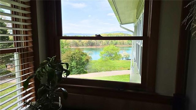 2684 Hidden Valley Road, Hiawassee, GA 30546
