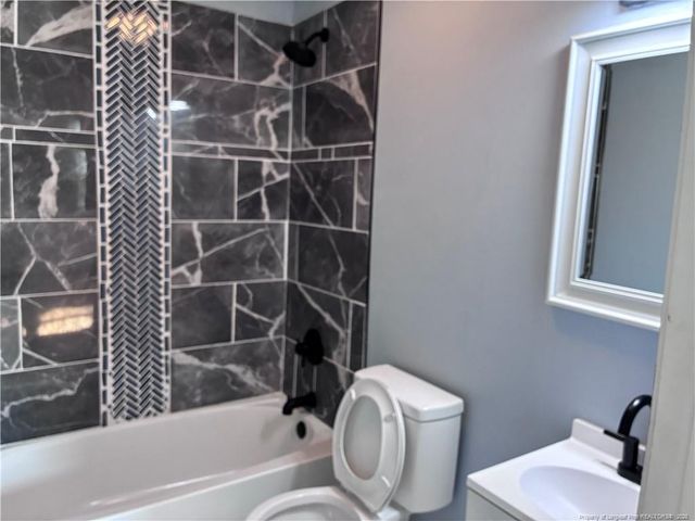 6018 Elstree Place, Fayetteville, NC 28314