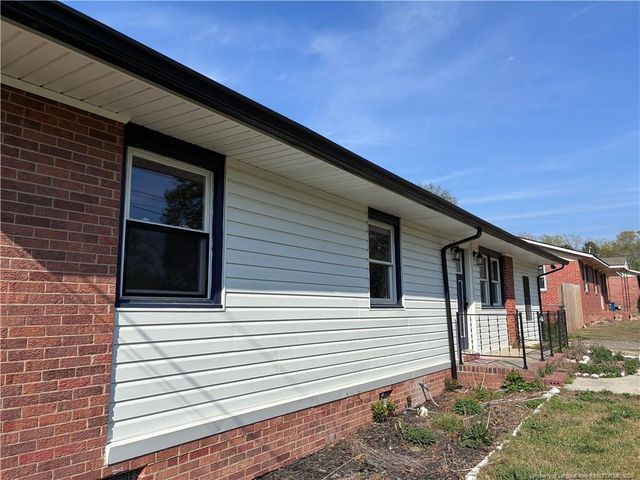 6018 Elstree Place, Fayetteville, NC 28314