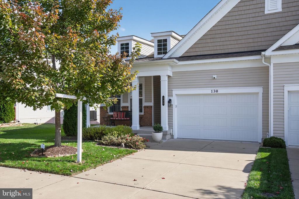 130 LONG POINT DR, Fredericksburg, VA 22406