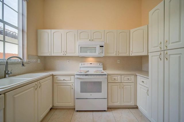 15339 SW 32nd Ter 0, Miami, FL 33185