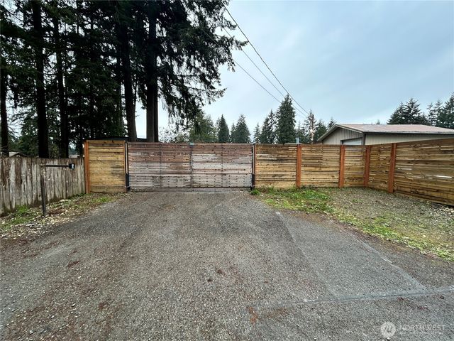 5013 80th Street E, Tacoma, WA 98443