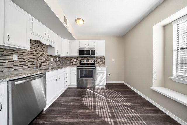 4221 Iola Avenue, The Colony, TX 75056