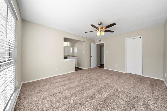 4221 Iola Avenue, The Colony, TX 75056