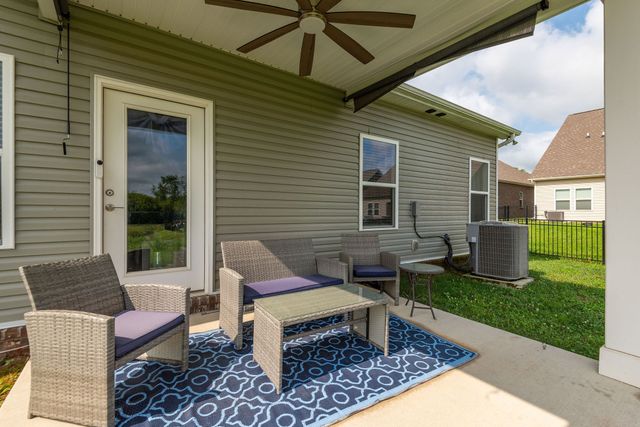 416 Mattieton Ln, Gallatin, TN 37066