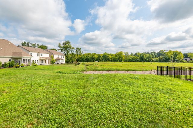 416 Mattieton Ln, Gallatin, TN 37066