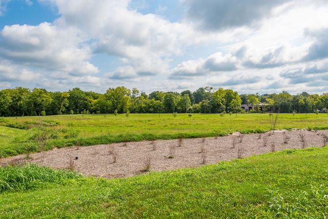 416 Mattieton Ln, Gallatin, TN 37066