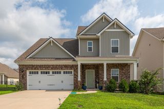 416 Mattieton Ln, Gallatin, TN 37066