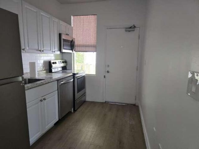 1000 SW 12th Court 3, Miami, FL 33135