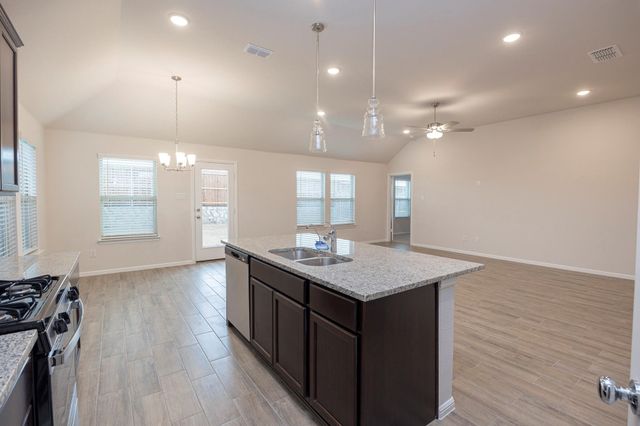 105 CORCOVADO Avenue, Royse City, TX 75189