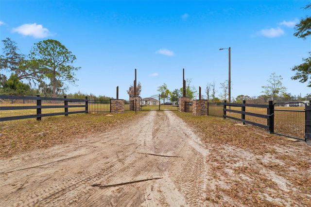 27001 BAXTER STREET, Brooksville, FL 34602