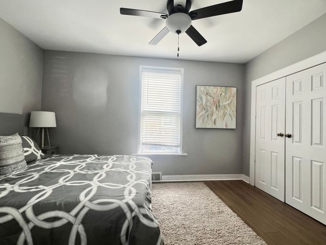 7113 Clarendon Hills Road, Darien, IL 60561