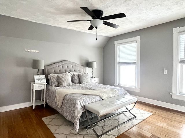 7113 Clarendon Hills Road, Darien, IL 60561