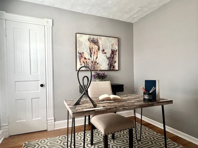 7113 Clarendon Hills Road, Darien, IL 60561