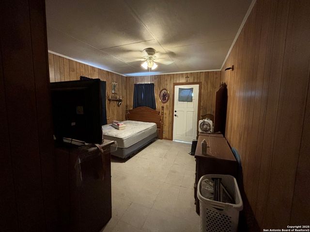 147 Wainwright, San Antonio, TX 78211