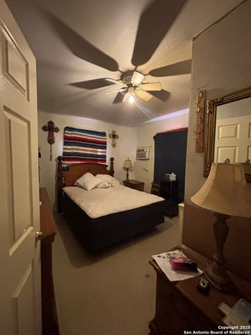 147 Wainwright, San Antonio, TX 78211