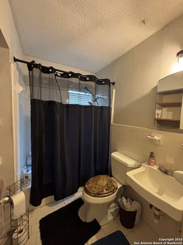 147 Wainwright, San Antonio, TX 78211