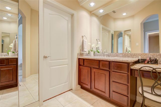 5707 Hawthorne Garden Way, Katy, TX 77494