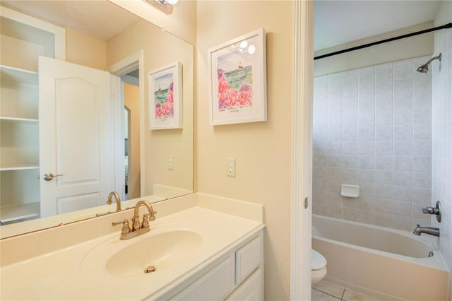 5707 Hawthorne Garden Way, Katy, TX 77494