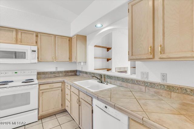 4102 S Via De Febrero, Green Valley, AZ 85622