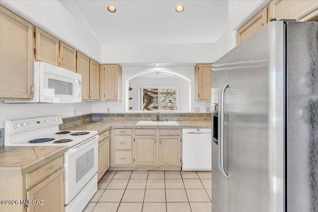 4102 S Via De Febrero, Green Valley, AZ 85622