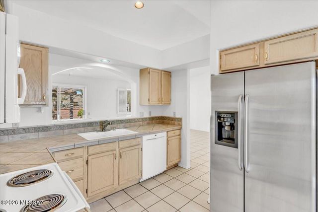 4102 S Via De Febrero, Green Valley, AZ 85622