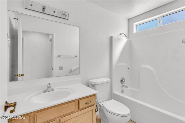 4102 S Via De Febrero, Green Valley, AZ 85622