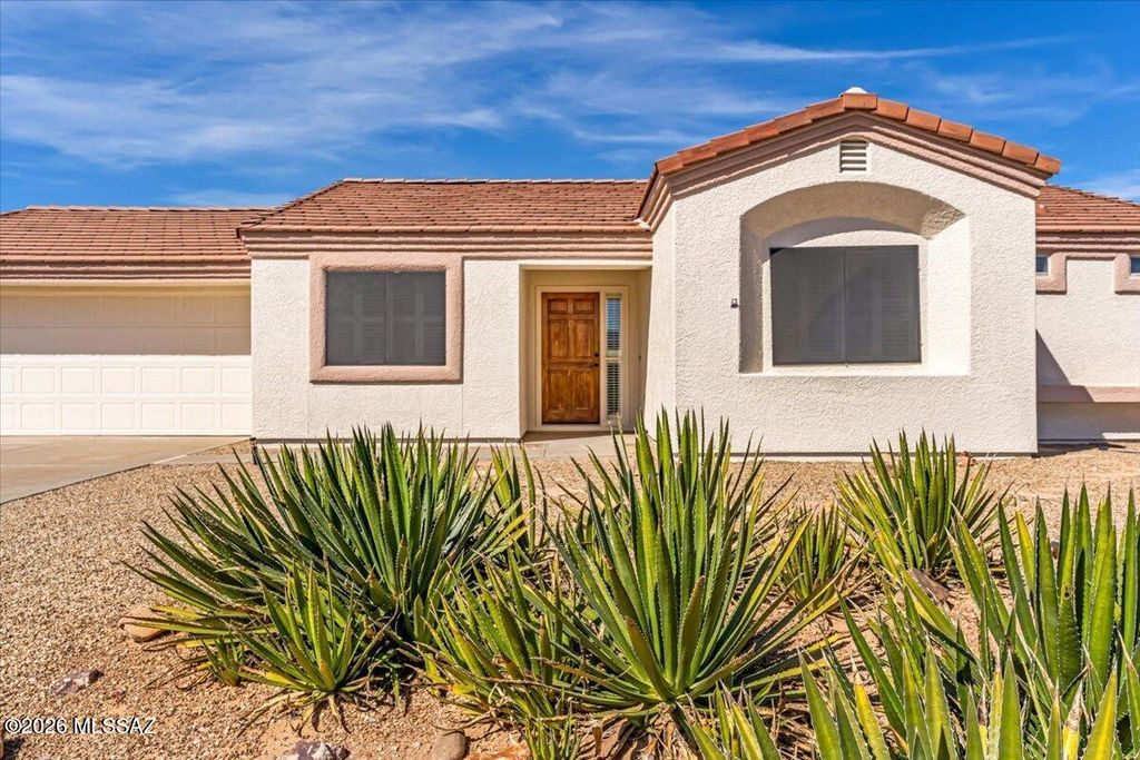 4102 S Via De Febrero, Green Valley, AZ 85622
