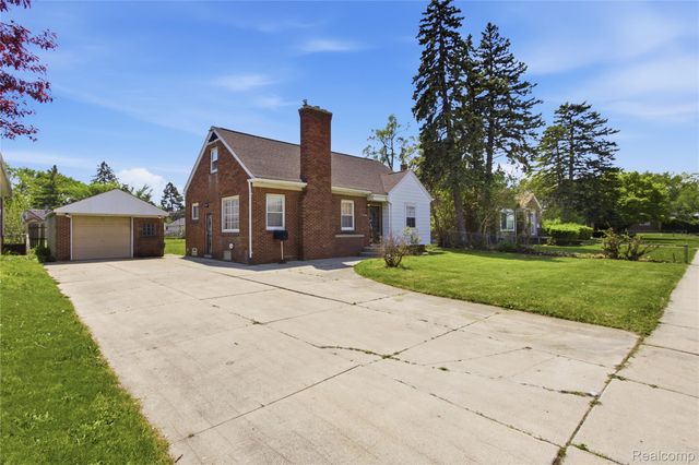 8238 Fisher Avenue, Warren, MI 48089