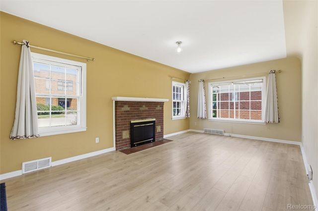 8238 Fisher Avenue, Warren, MI 48089