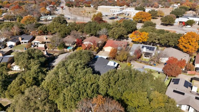 8525 Grumman Drive, Dallas, TX 75228