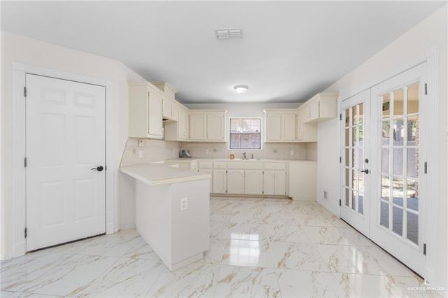 409 Denise Circle, La Joya, TX 78560