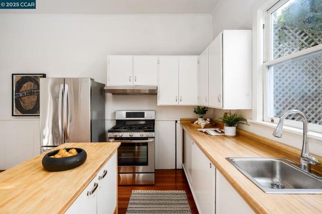 116 Eugenia Ave, San Francisco, CA 94110