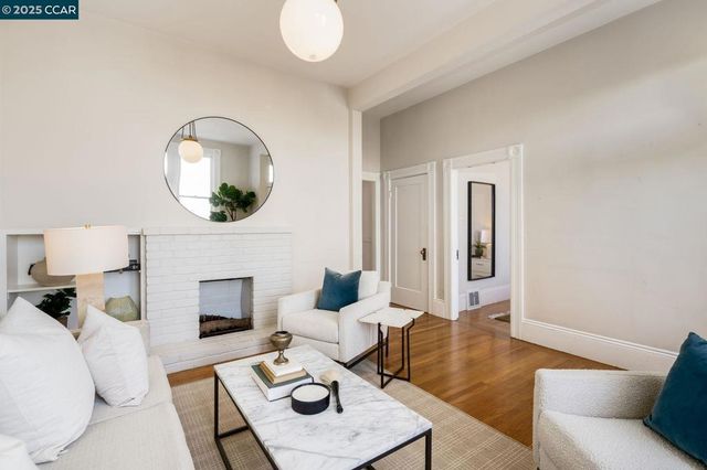 116 Eugenia Ave, San Francisco, CA 94110