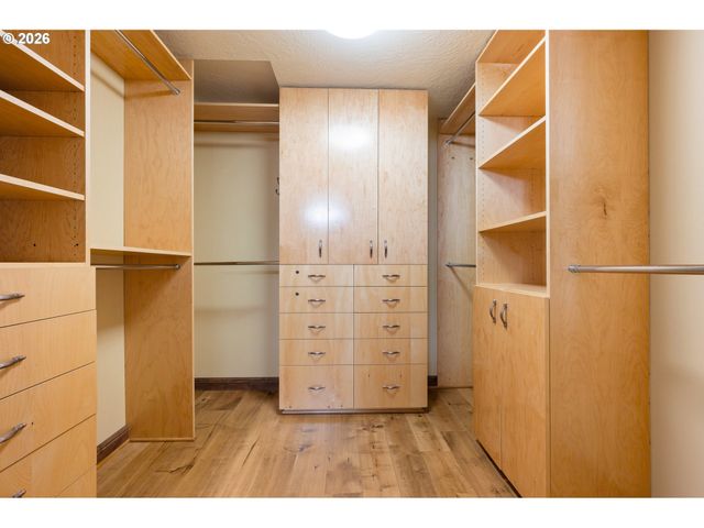 4330 N SHASTA Loop, Eugene, OR 97405