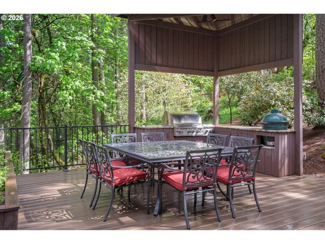 4330 N SHASTA Loop, Eugene, OR 97405