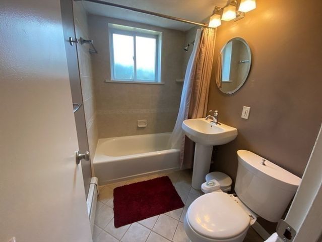 25 Westgate Rd 2, Boston, MA 02467